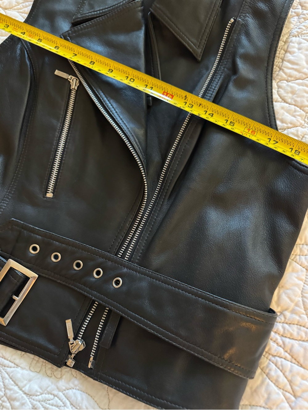 100% Genuine Leather Motorcycle Vest - Picture 4 of 9